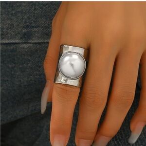 Sculptural Baroque Pearl Signet Ring